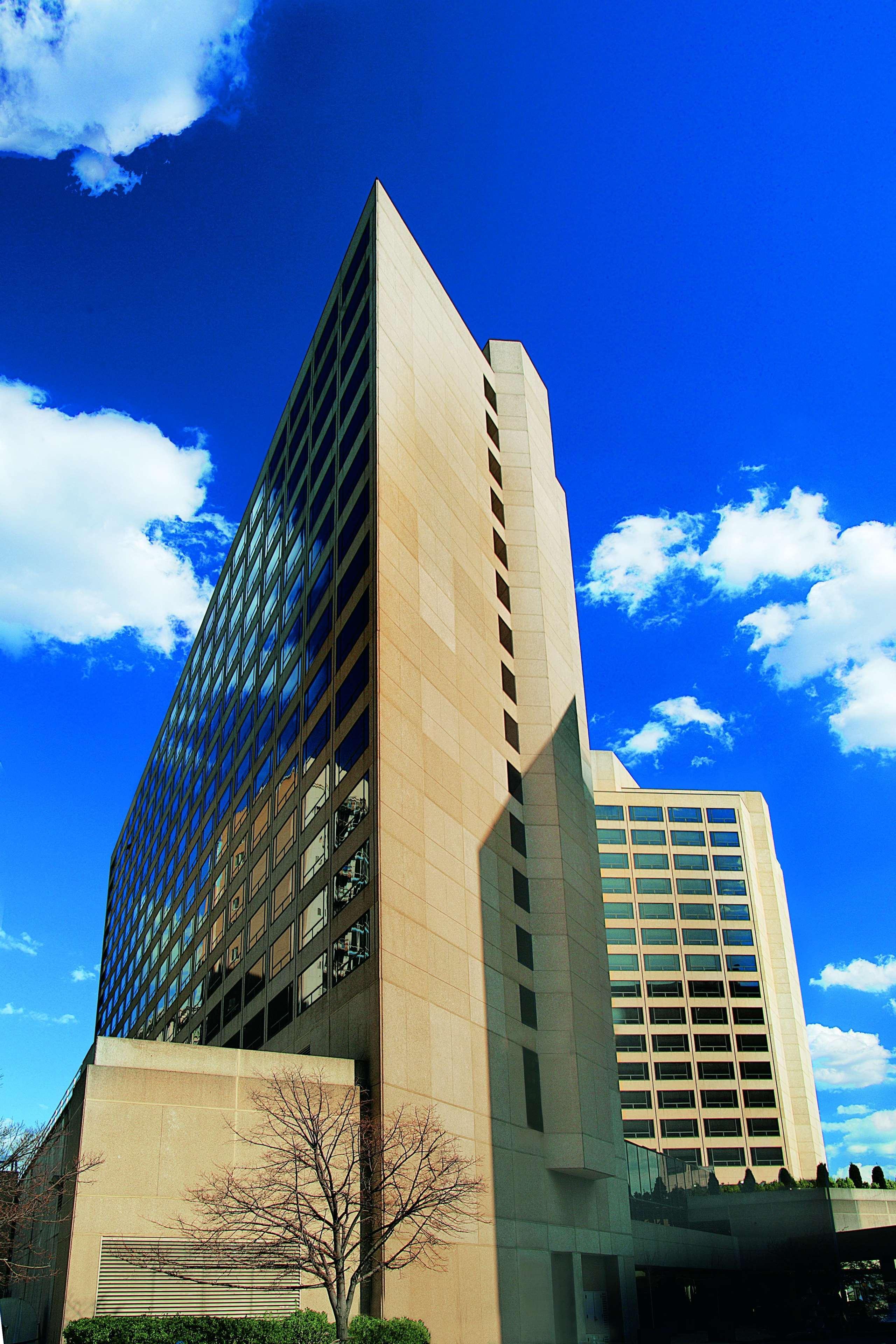 Hyatt Regency Crystal At Reagan National Airport Hotel