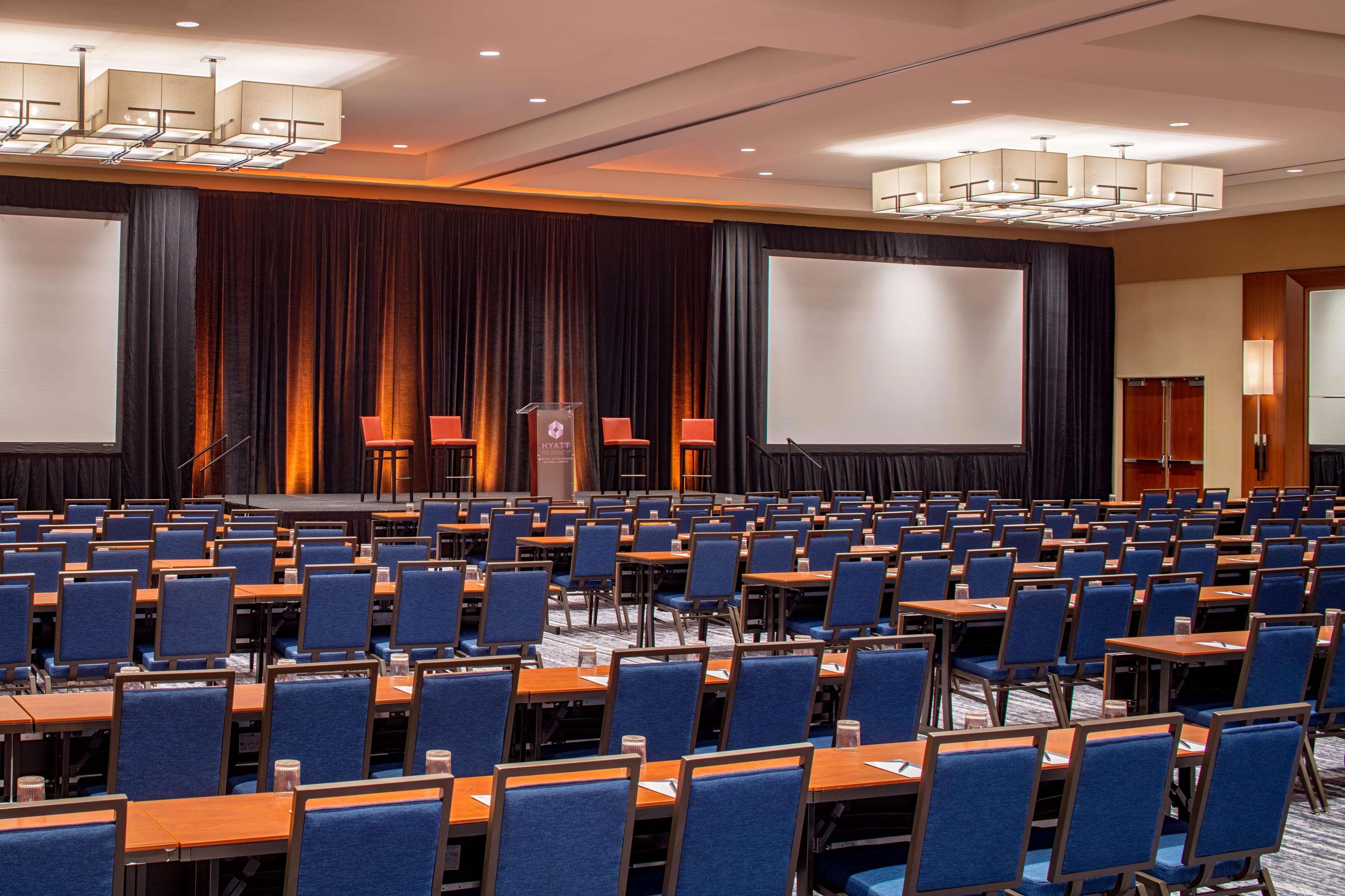 Hotel Hyatt Regency Crystal At Reagan National Airport 4*