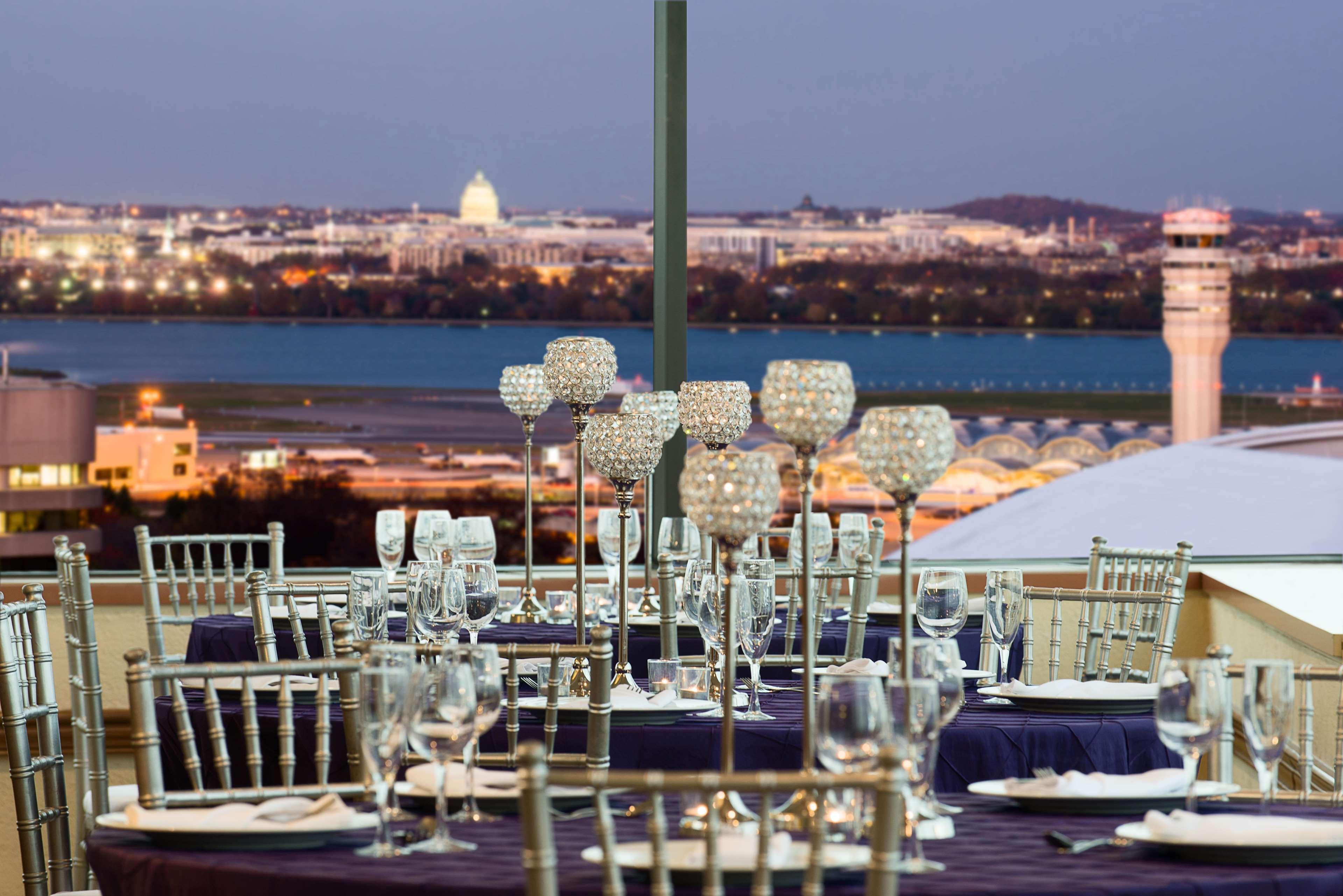 Hyatt Regency Crystal At Reagan National Airport Hotel