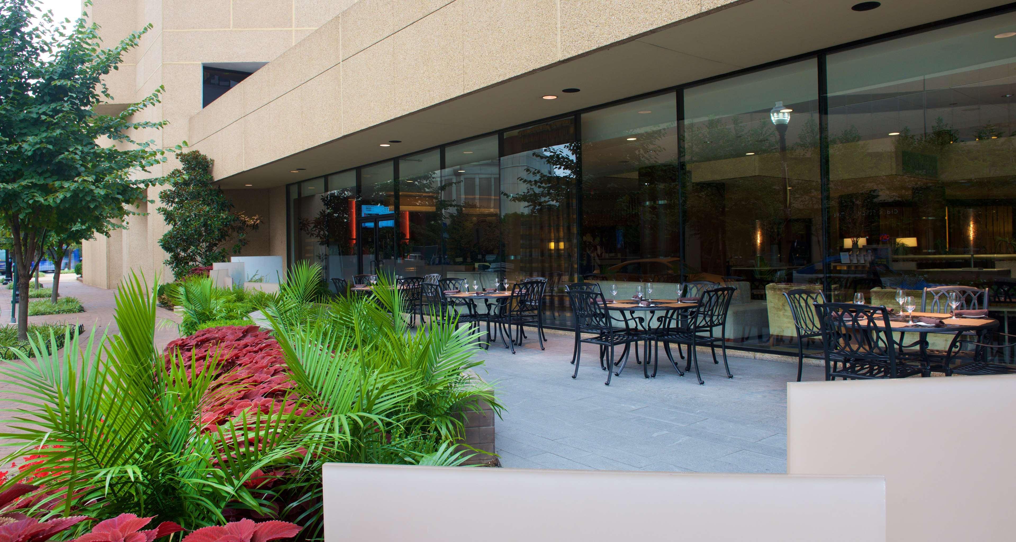 Hotel Hyatt Regency Crystal At Reagan National Airport Arlington