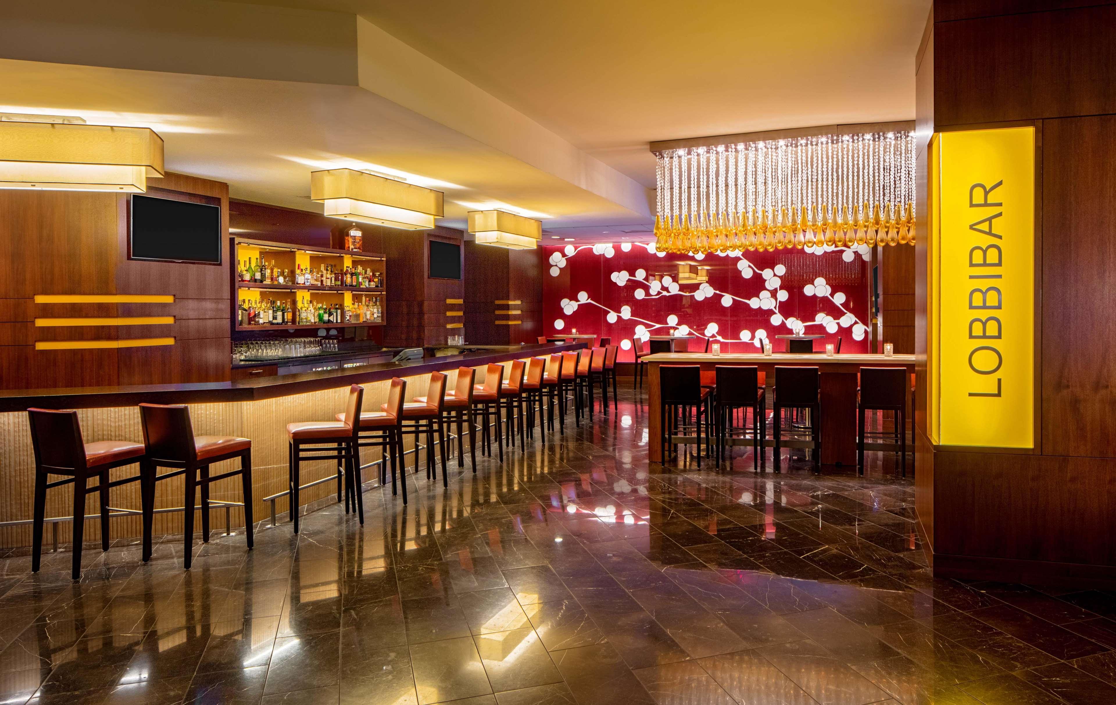 Hyatt Regency Crystal At Reagan National Airport Hotel