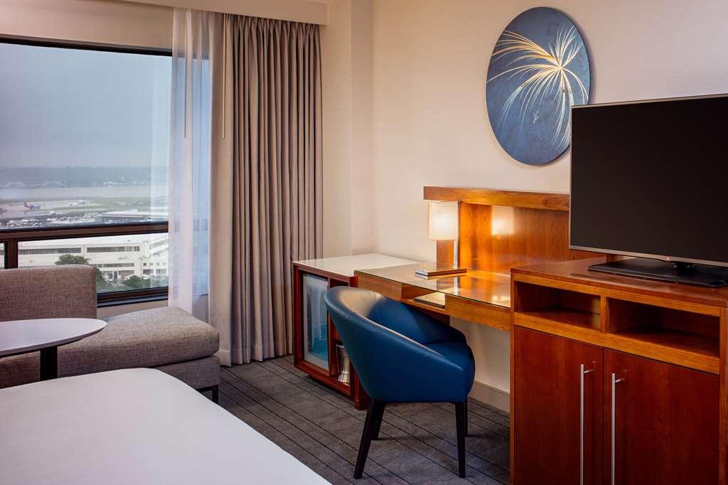 Hotel Hyatt Regency Crystal At Reagan National Airport