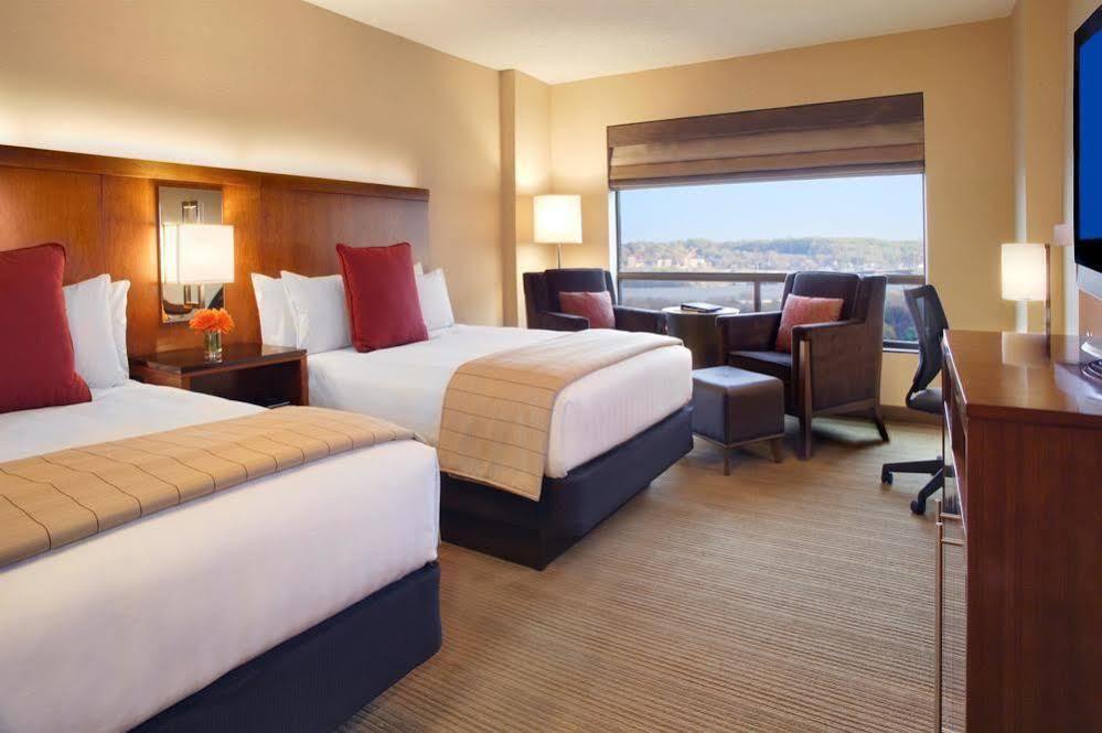 Hyatt Regency Crystal At Reagan National Airport 4*