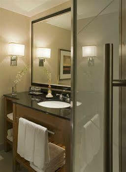 Hotel Hyatt Regency Crystal At Reagan National Airport 4*