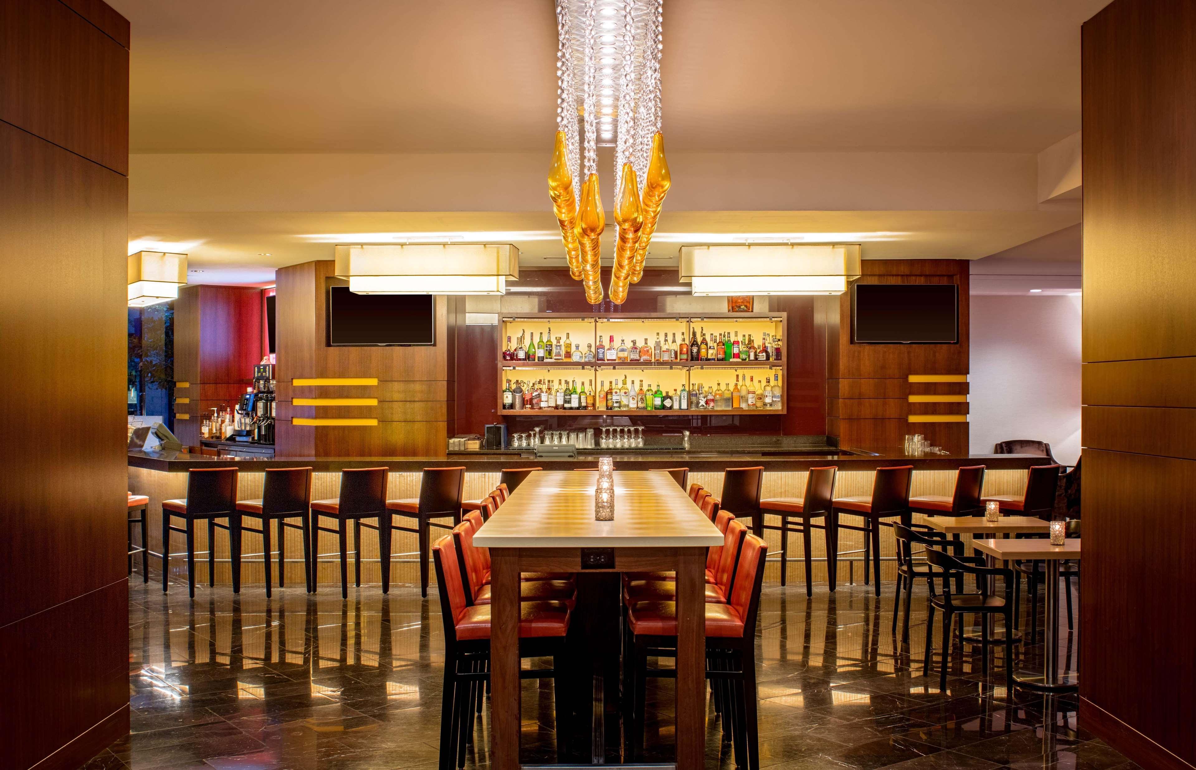 Hyatt Regency Crystal At Reagan National Airport Hotel 4*